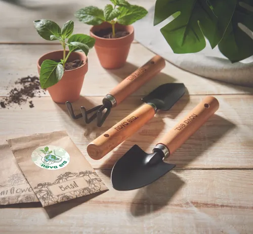 3 outils de jardinage personnalisables - Grass