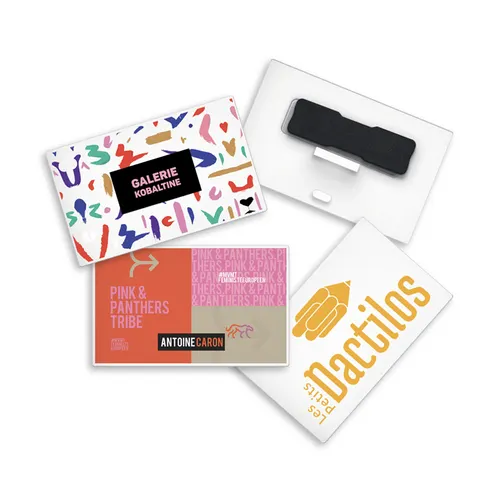 Badge plastique (ps) rectangle 70x43mm personnalisé avec aimant