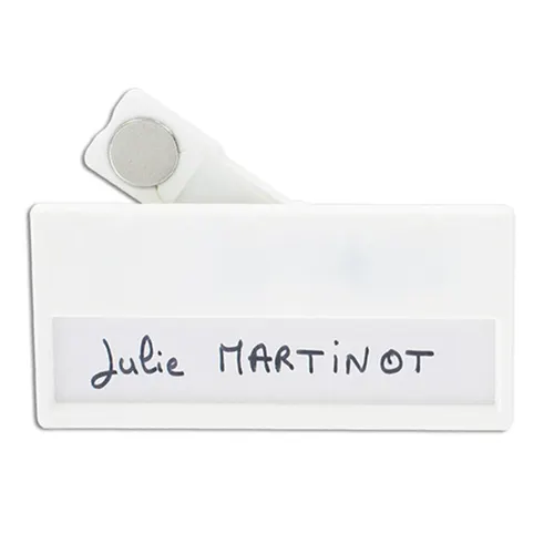 Badge publicitaire avec zone nominative et aimant