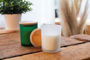 Bougie publicitaire bois de santal - Daizu | Vert