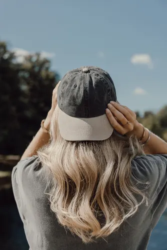 Casquette à 6 panneaux en coton sergé bicolore BEAU AWARE™ - XD Xclusive