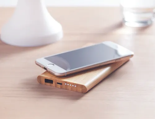 Chargeur en bambou personnalisé - Arena