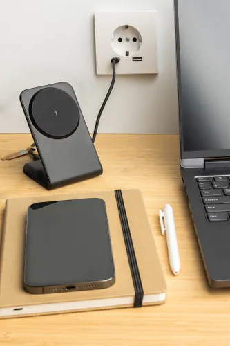 Chargeur magnétique 15W en plastique recyclé RCS VoltPerch - XD Collection