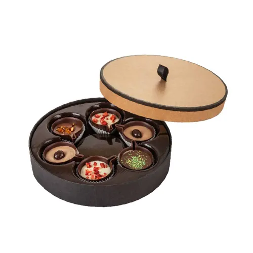 Chocolats pralinés grandes tasses de café