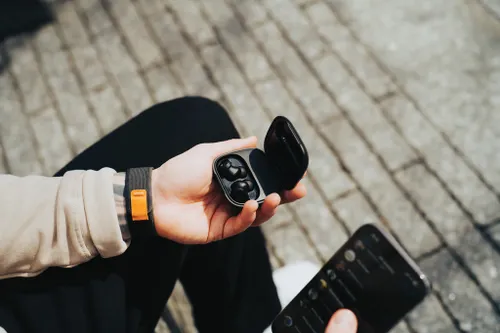 Écouteurs sans fil réparables en plastique publicitaire RCS Lakewood - Urban Vitamin