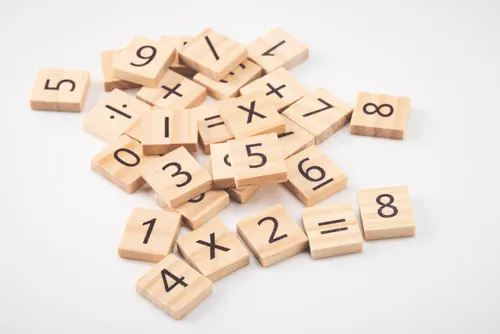 Jeu de comptage éducatif en bois personnalisable - Educount