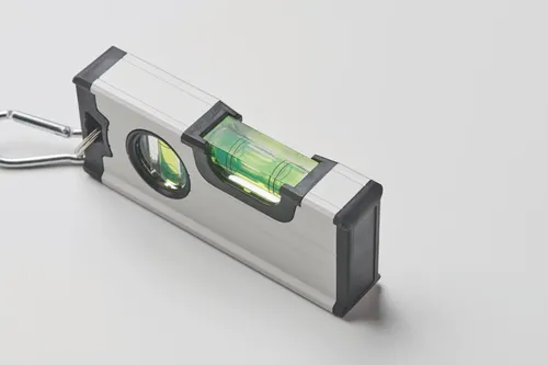 Mini niveau magnétique en alu. - Magnel