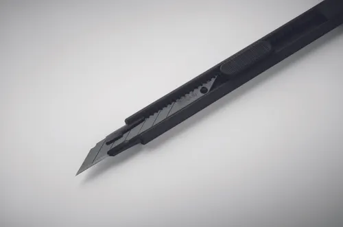 Petit cutter rétractable - Blade