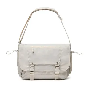Sac messager ordinateur 15,6 pouces en nylon RCS KENTO URBAN - XD Xclusive | Beige