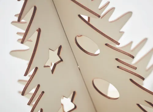 Sapin de Noël en bois personnalisé