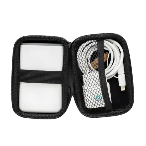 Set batterie câble et chargeur publicitaire 20W en PET recyclé RCS Surge - XD Collection