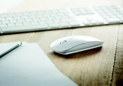 Souris sans fil personnalisable Curvy