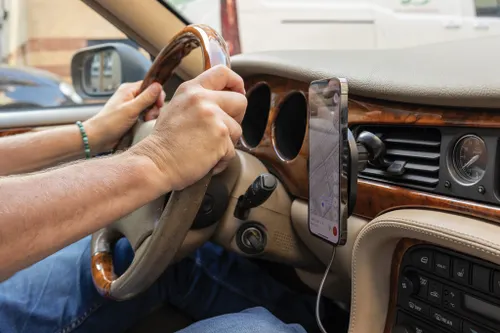 Support magnetique à voiture 15W en plastique RCS PowerCruze - XD Collection