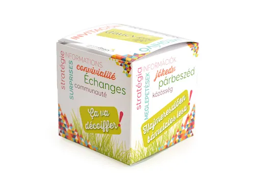 Tête en herbe en cube