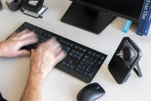 Ventilateur de bureau en plastique recyclé RCS Aervina - XD Collection